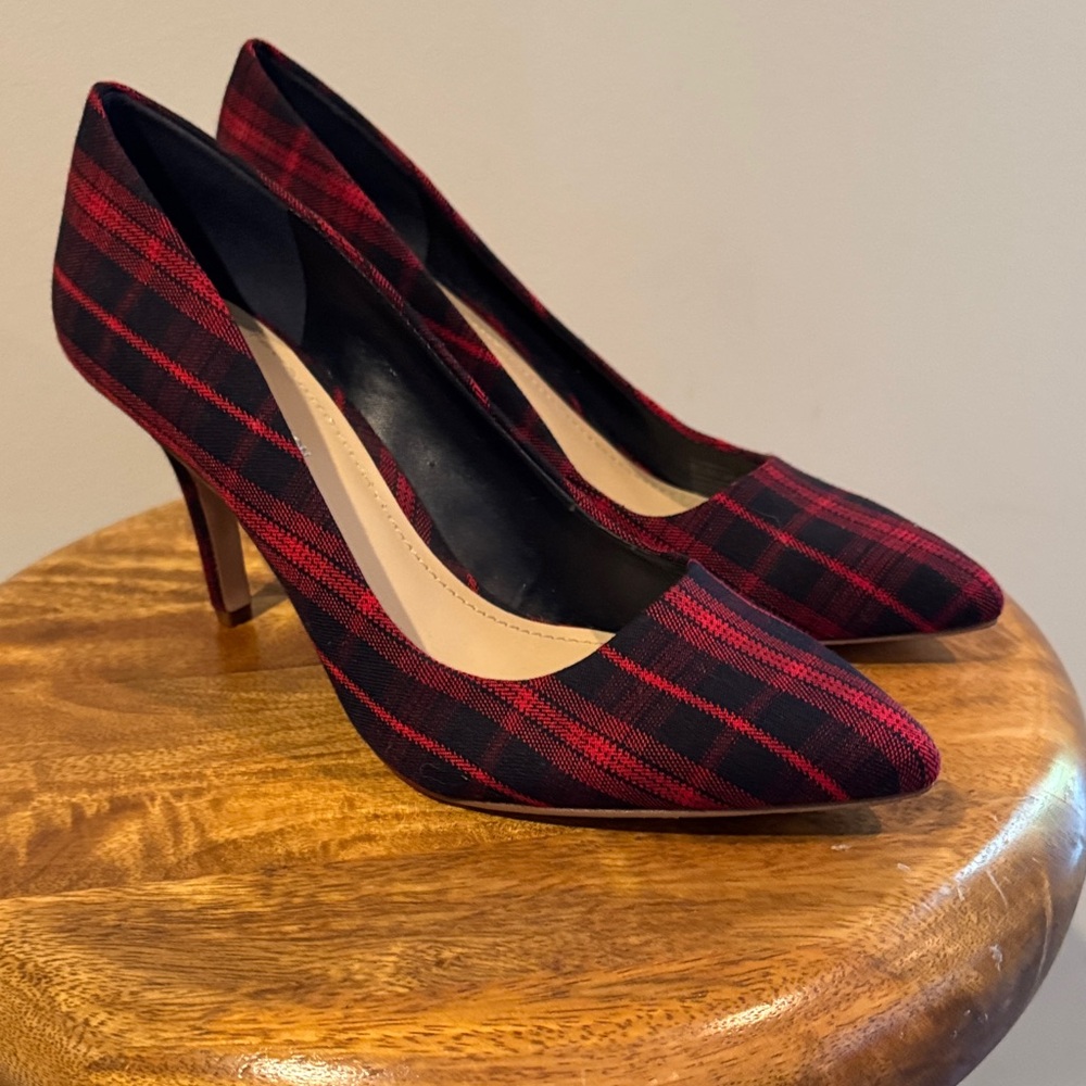 BCBGeneration Red plaid heels Size 8.5- NWOB